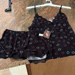 Daisy Fuentes Black Heart Print Pajama Set